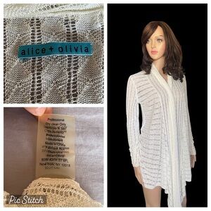 Alice & Olivia -ivory Eyelet Knit
Draped Neckline Sweater Sz (?)